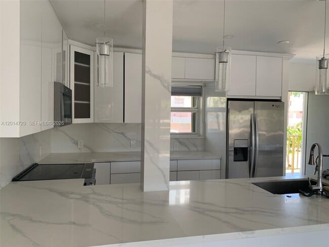 Photo - 3770 NE 171 St Unit 203