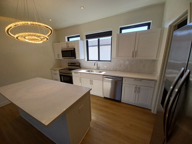 Photo - 3215 Fairfax St