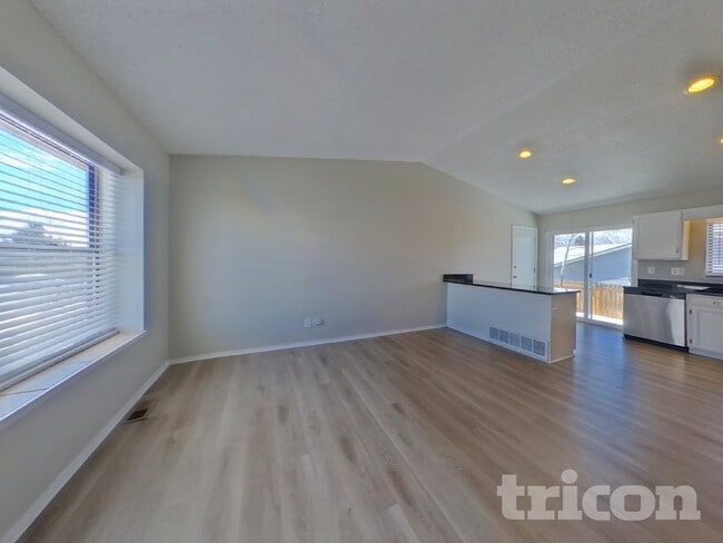 Photo - 3710 Brisbane Dr