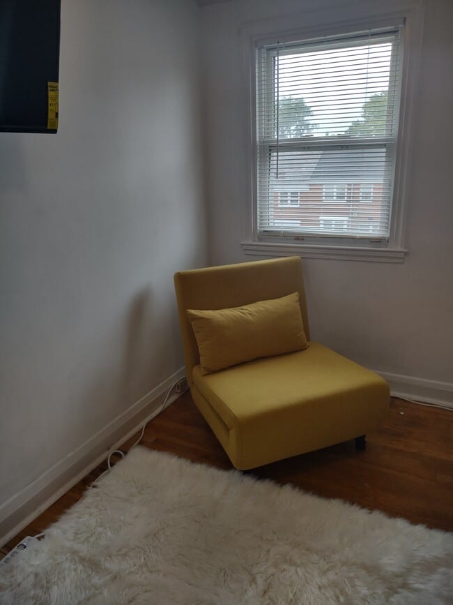 Parcialmente amueblado 3rd habitaciones - 1929 E Belvedere Ave