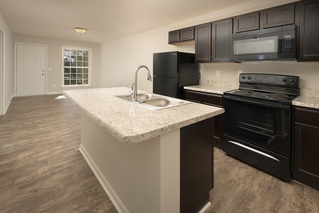 Photo - Ivy Terrace Apartments