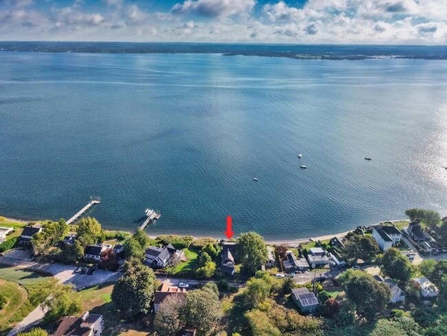 Photo - 73 Bayside Ave