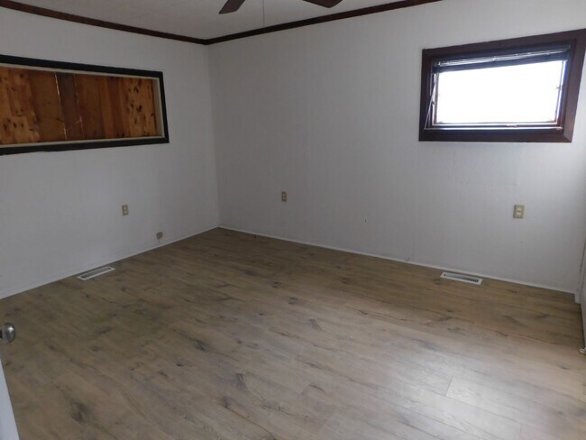 Photo - 240 Dogwood Dr