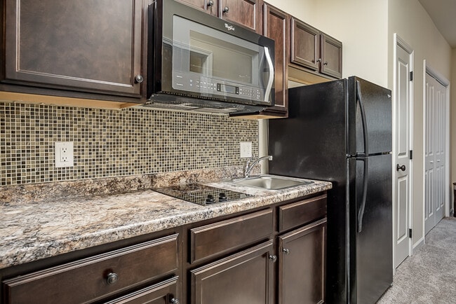 310 W 9th St Unit 304