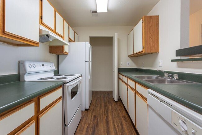 Photo - Cottonwood Apartment Homes