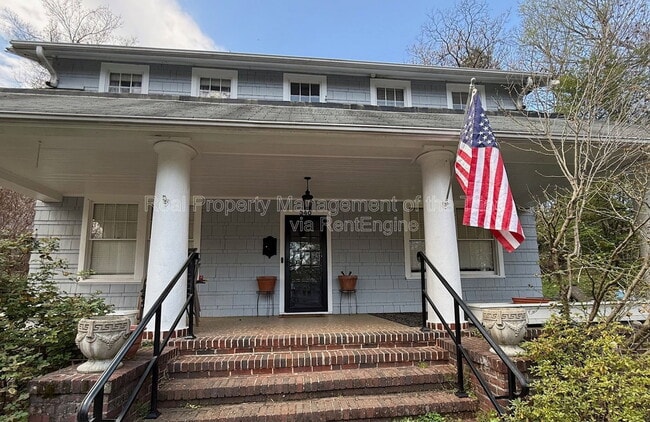 Building Photo - 340 W End Blvd