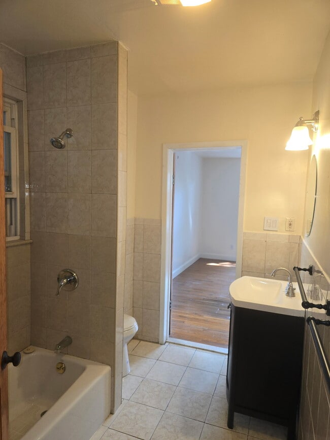 Photo - 188 Hawthorne St