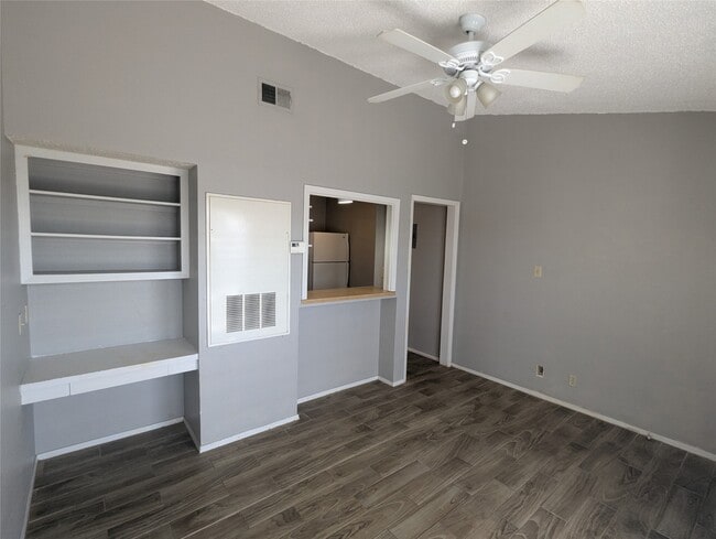 Building Photo - 3000 Guadalupe St Unit 310 Rental