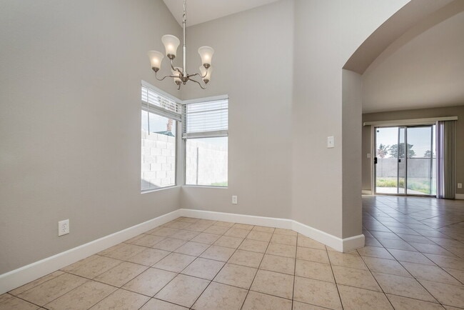 Photo - 5004 Crystal Breeze Ln