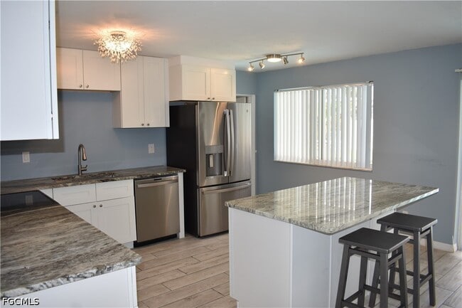 Photo - 2443 SE 28th St