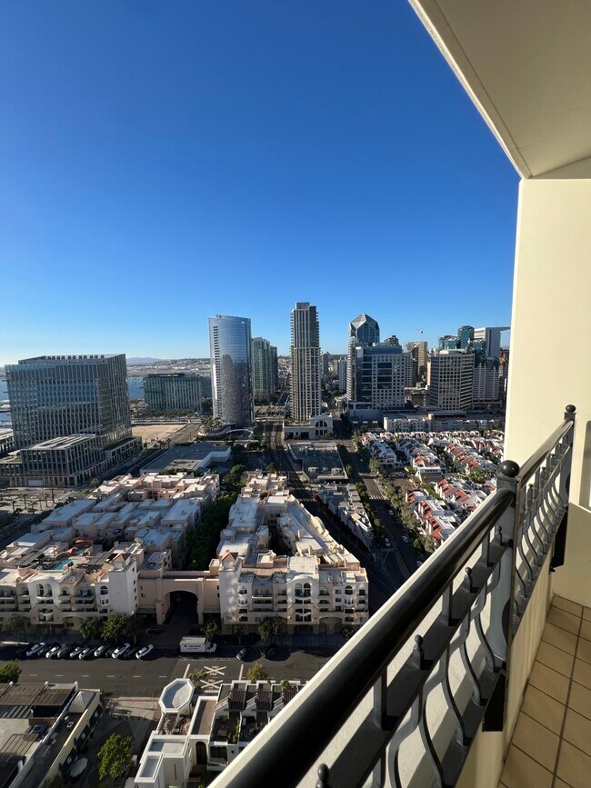 Photo - 700 W Harbor Dr Unit 2903