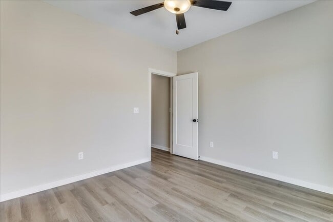 Building Photo - Beautiful Three Bedroom, Two Bathroom