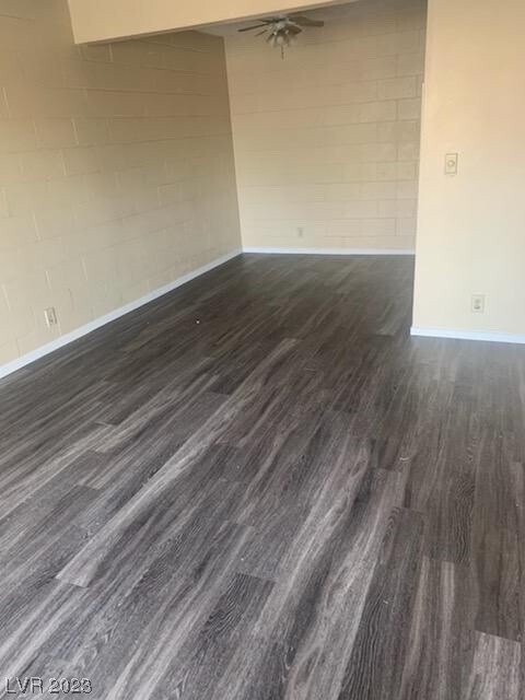 Photo - 615 S Royal Crest Cir