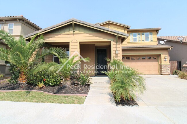 Photo - Newer Woodland 3bd/2.5ba House with Loft!!