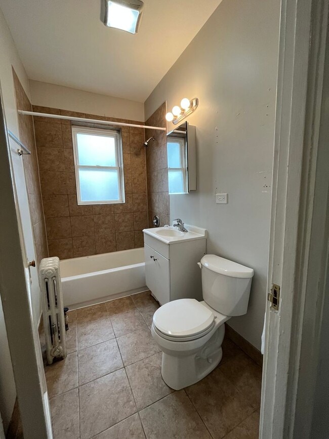 Photo - 1527 Greenleaf St Unidad 2W