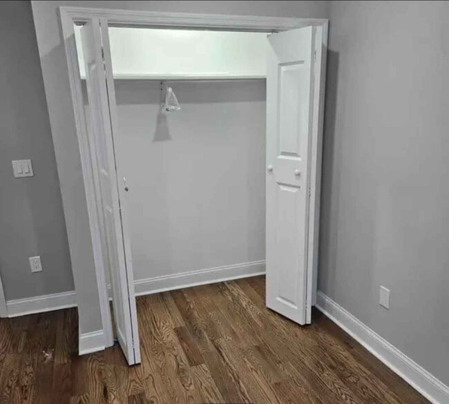 Photo - 115 Winslow Pl