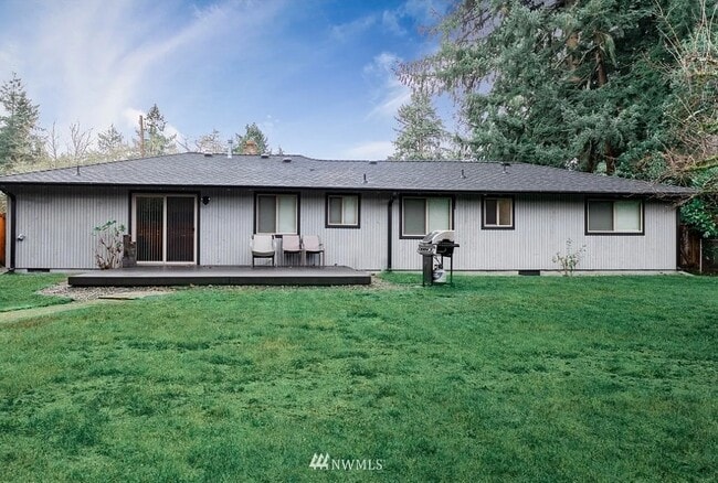 Photo - 9819 Willowood Pl SW