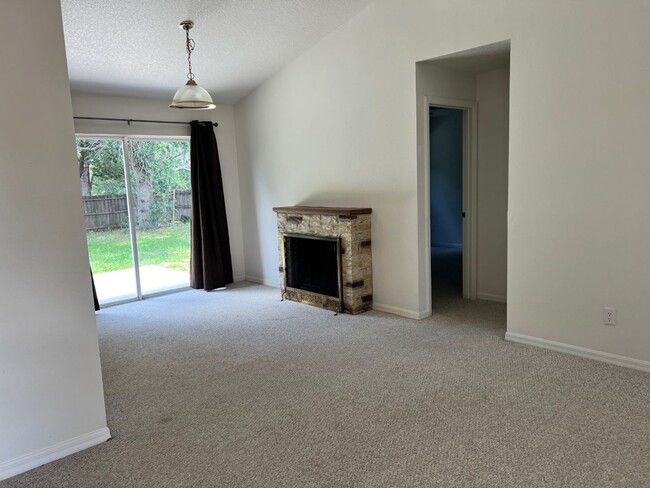 Photo - 3 Bedroom 2 Bath House in Clermont