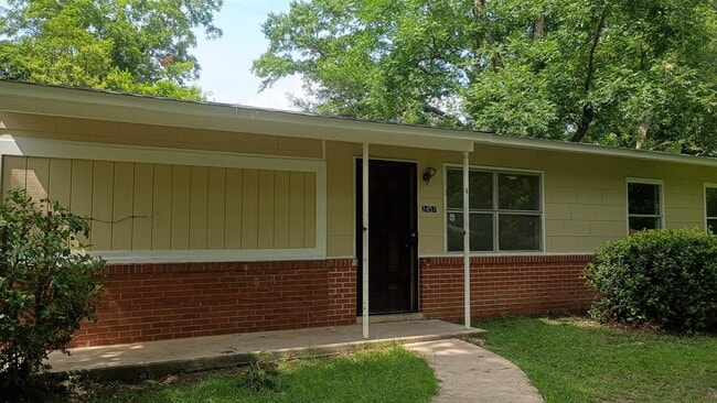 Photo - 2457 Brevard Dr