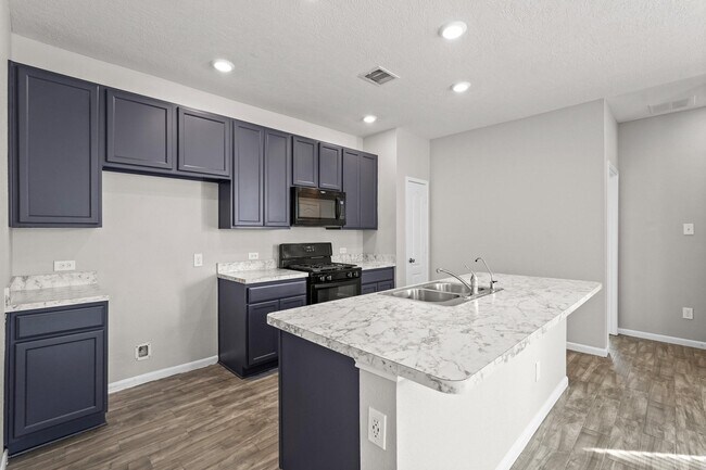 Photo - 2547 Hawthorn Park Ct