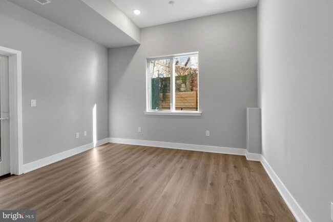 Photo - 2119 N Front St Unit 101