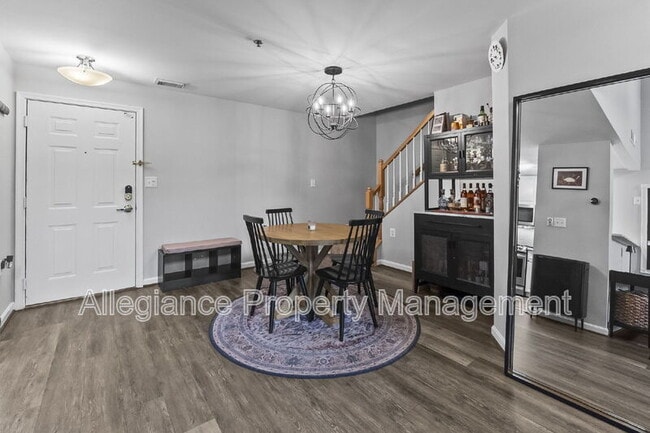 Photo - 171 Somervelle St