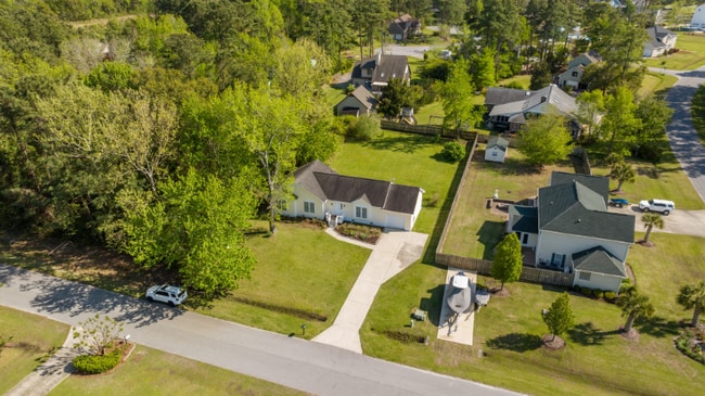 Photo - 736 Comet Dr