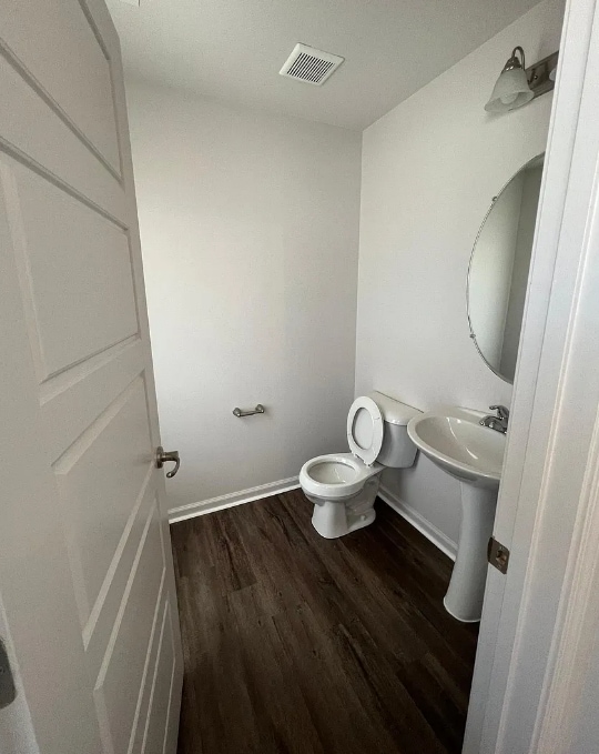 Photo - 2812 Burnt Mill Rd