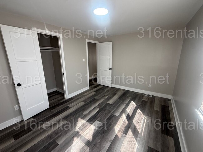 Photo - $995 - 2 bedroom / 1 bathroom - Single Family Home