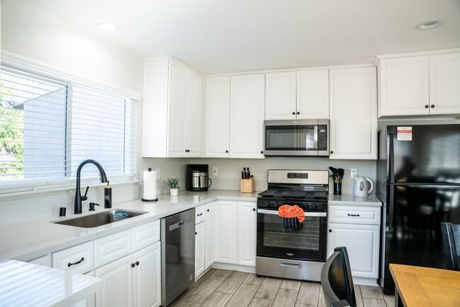 Photo - 12765 Shadybend Dr