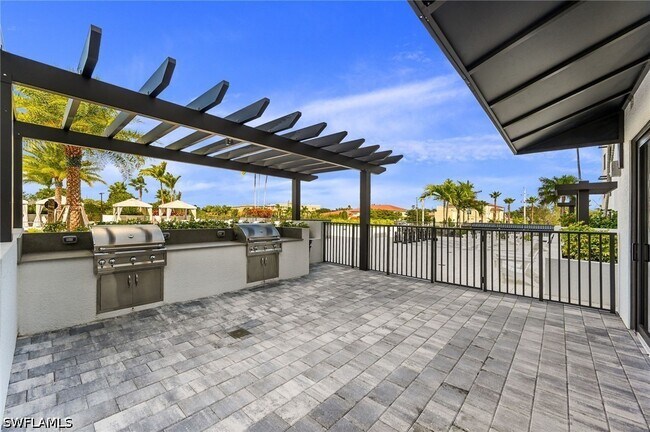 Photo - 1111 Central Dr Unit 417A