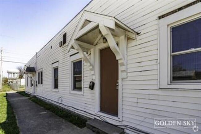 Building Photo - 1807 H Ave Rental
