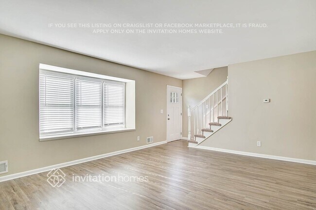 Photo - 1690 Camperdown Cir