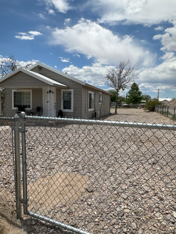 Photo - 1201 Platinum St