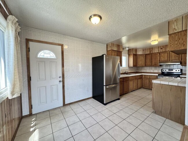 Photo - 1500 Cole Ave