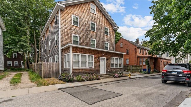 Photo - 16 Brinley St Unit 4