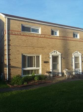 Building Photo - Well Kept Duplex in the Shaler Area