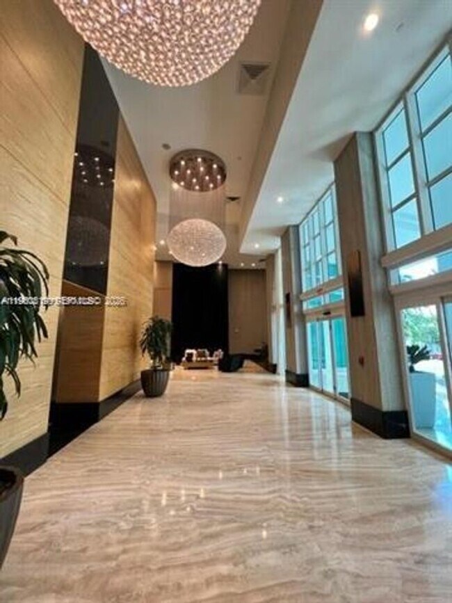 Photo - 950 Brickell Bay Dr Unit 950 Brickell Bay Dr  4003