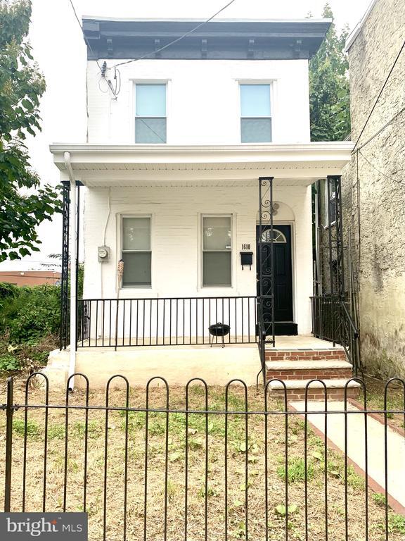 Photo - 1610 N 27th St Casa Adosada