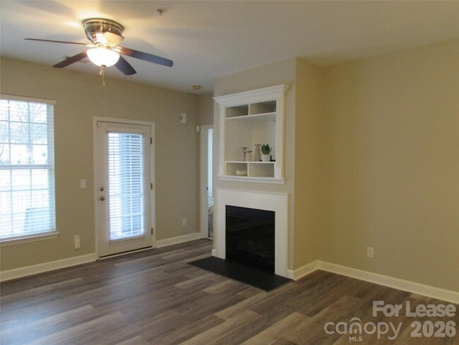 Photo - 10125 Westmoreland Rd Unit 2E