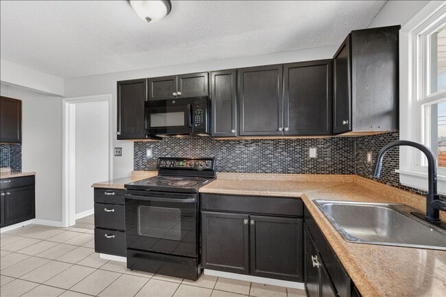 Photo - 372 Clutts Rd