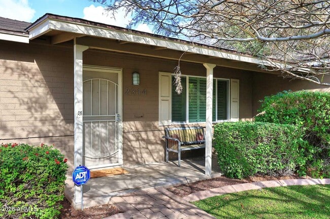 Photo - 2314 E Montecito Ave