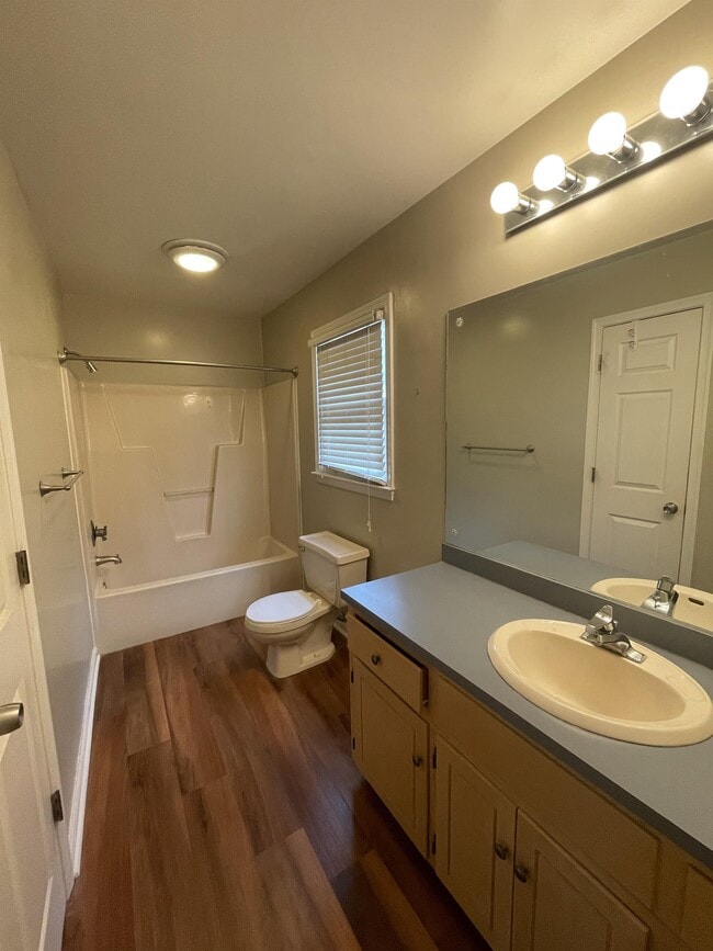 Photo - 288 Oak Ridge Dr