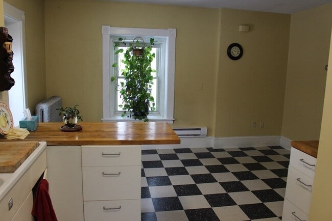 Photo - 121 Winter St Unit 4