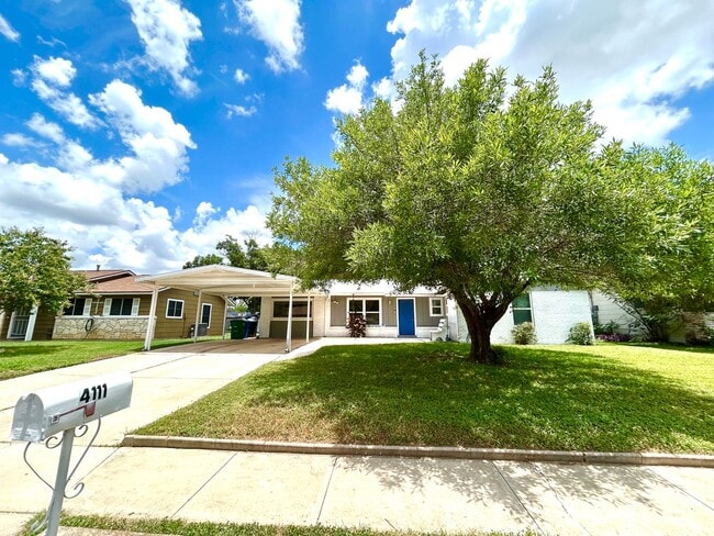 Building Photo - *COMING SOON* Spacious 3BR with Office & Large Fenced Backyard!