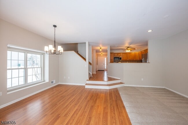 Photo - 63 Hickory Way