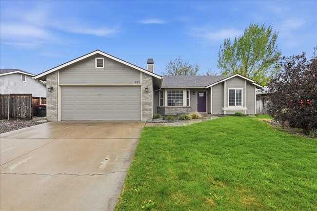 Photo - 961 W Newport St