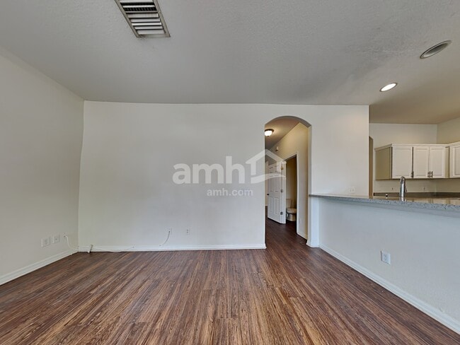 Photo - 8523 Deer Chase Dr