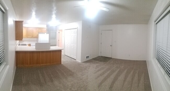 Photo - 920 Anne St Unit 3