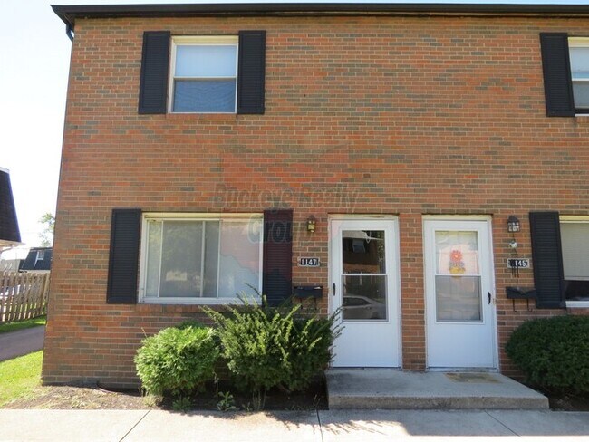 1147 Mccarley Dr E Columbus, OH 43228 - 1147 Mccarley Dr E Columbus, OH 43228 House
